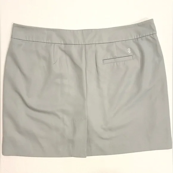 Izod 18” Golf Skort in Light Gray 16 - Picture 4 of 7